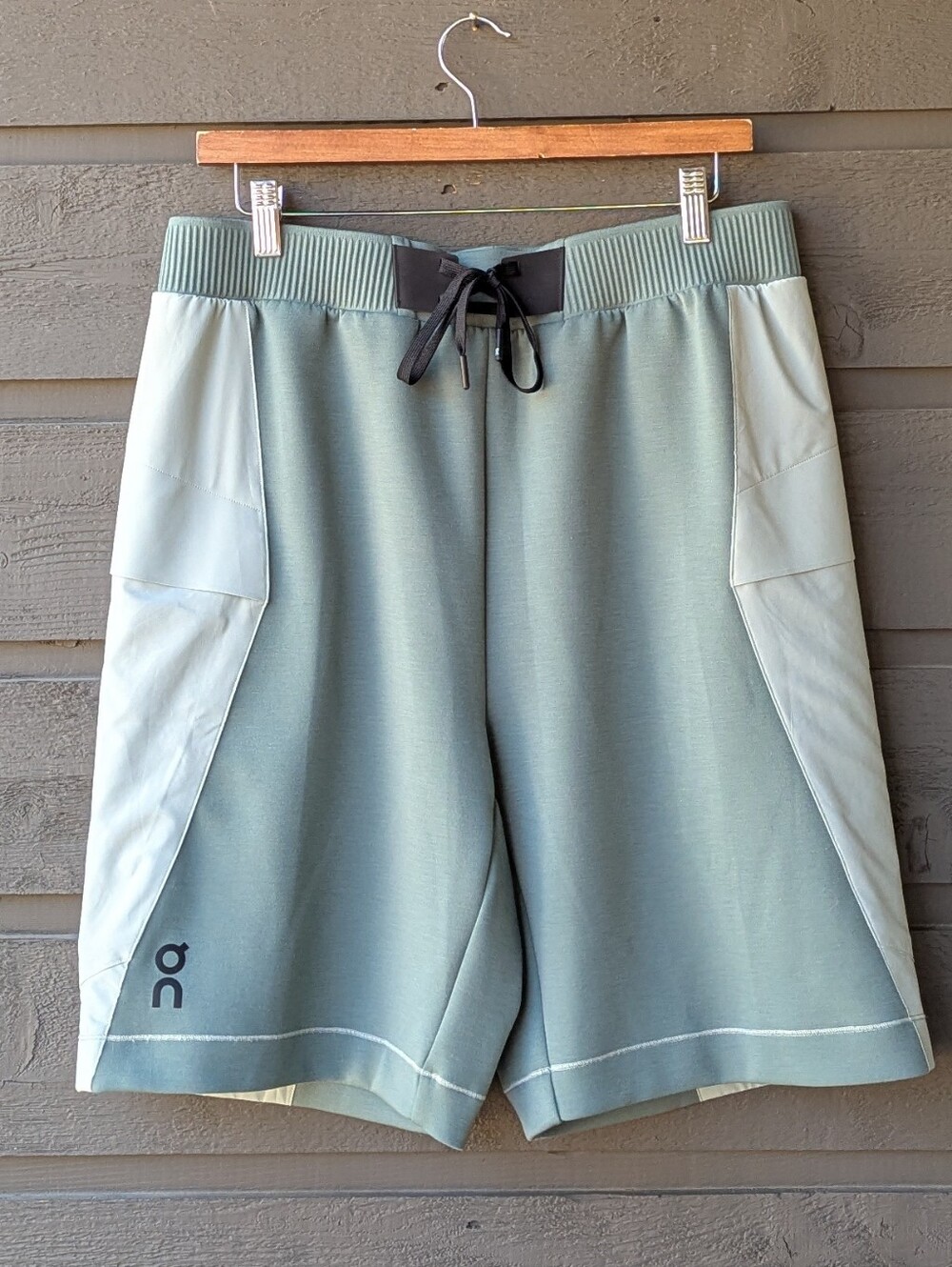 On Running Men's OnMovement Running Shorts Colorblock Green Size Large